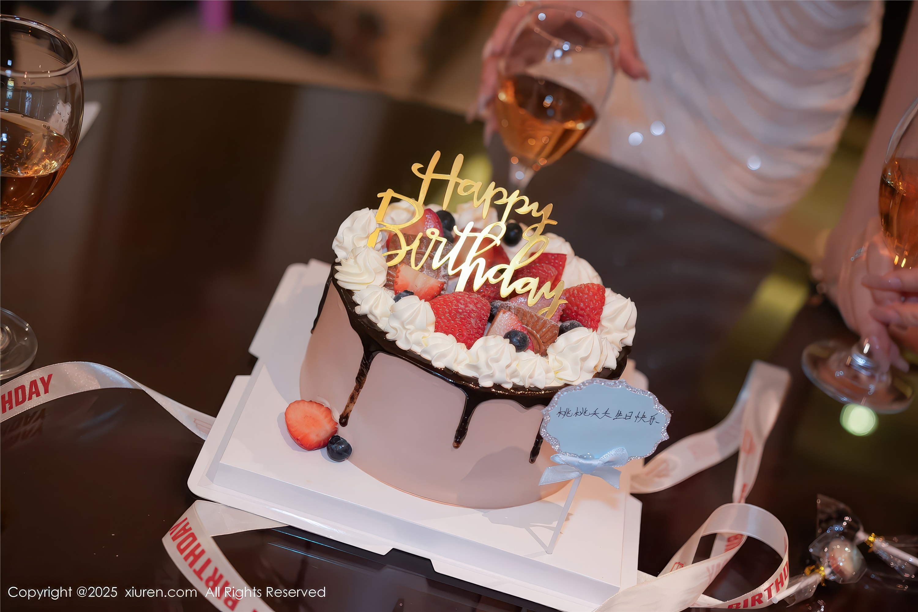 Xiuren秀人网 2025.12.08 NO.11080 Twins-桃之夭夭 模特合集